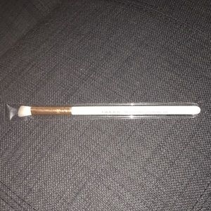 FARAH Medium Angled Brush